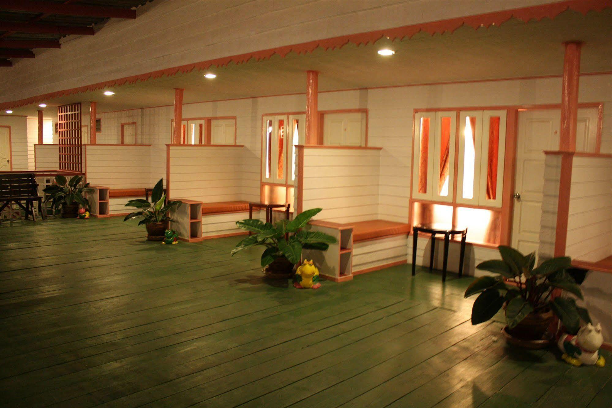 Mod Guesthouse Хуа Хин Экстерьер фото